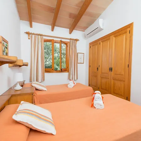 Marina Borras Villa Pollença